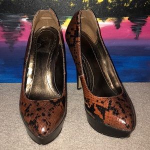 Brown Platform Heel!